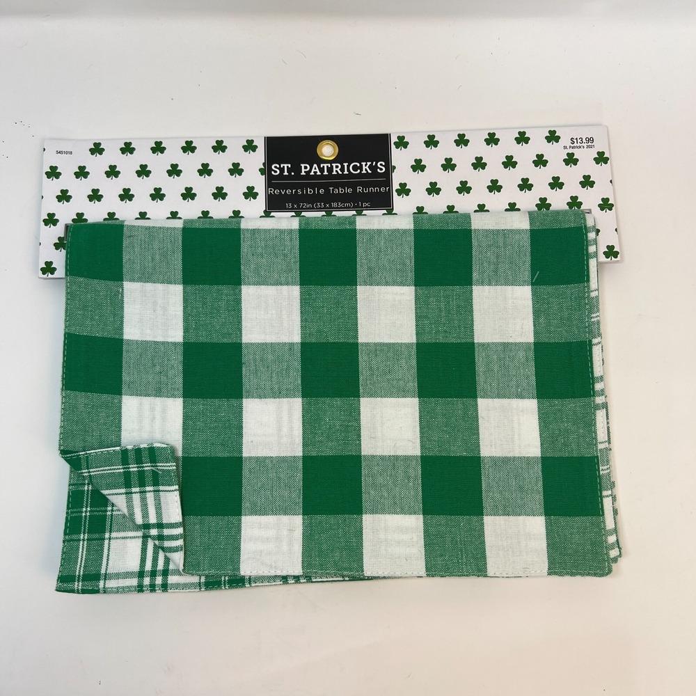 St Patrick's Day Double Sided Reversible Green White Table Runner Two 13x72 NWT - Picture 4 of 13